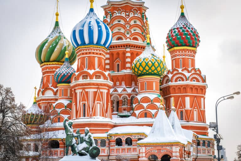 10 Romantic (& Fun) Places to Visit in Moscow, Russia