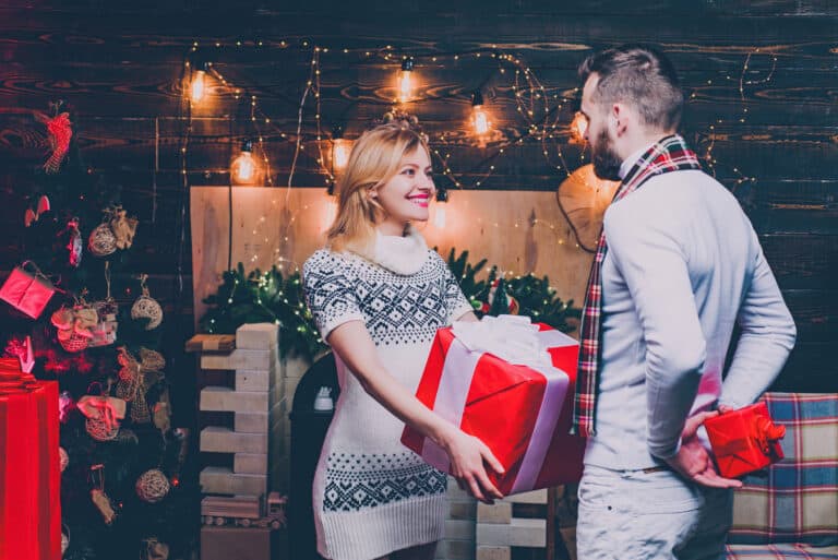 25 Festive Christmas Traditions For Couples Have A Magical Season