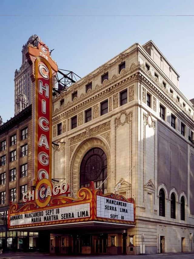 Exterior of the Chicago theatre during the day.