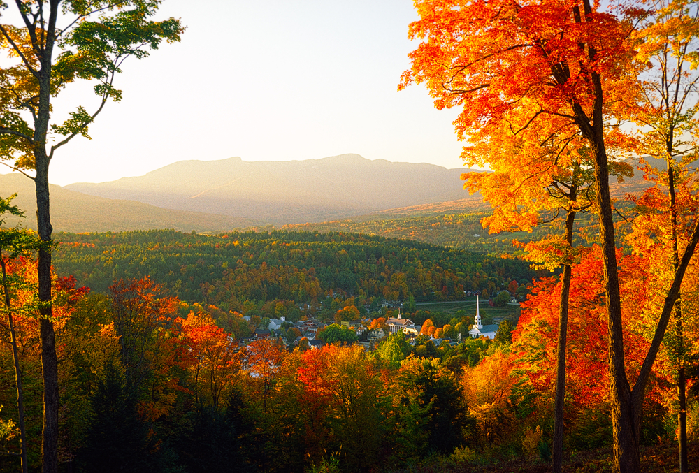 fall-in-new-england-the-best-towns-orchards-farms-foliage-festivals