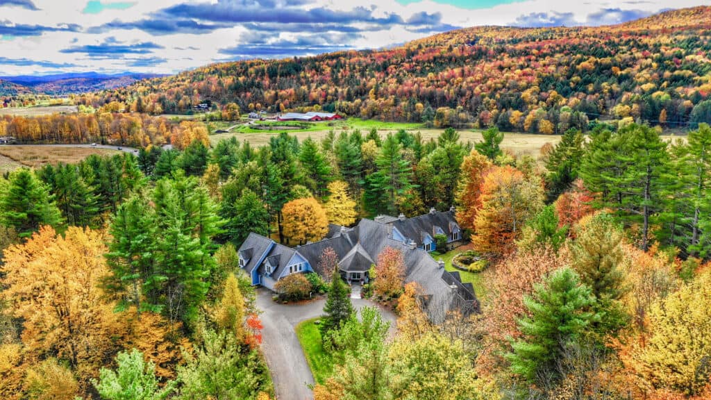 7 Incredibly Romantic Getaways In Vermont For Couples