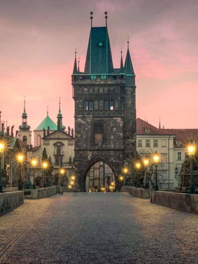 TOP 10 ROMANTIC THINGS TO DO IN PRAGUE FOR COUPLES STORY