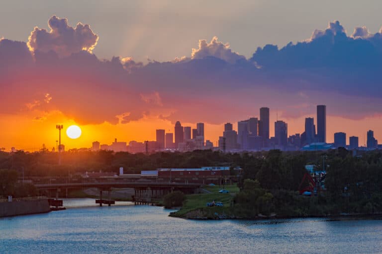12-romantic-things-to-do-in-houston-for-couples