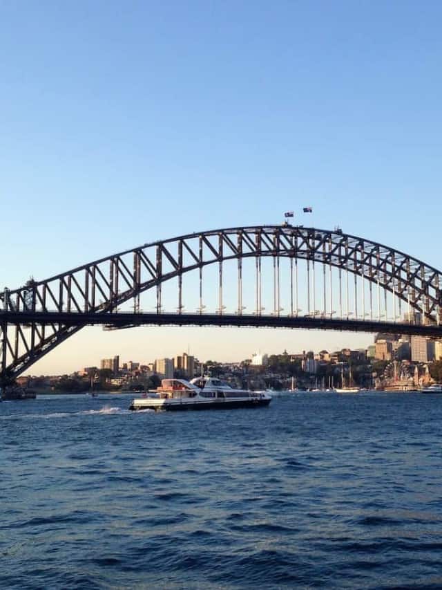 7 INCREDIBLY ROMANTIC THINGS TO DO IN SYDNEY STORY