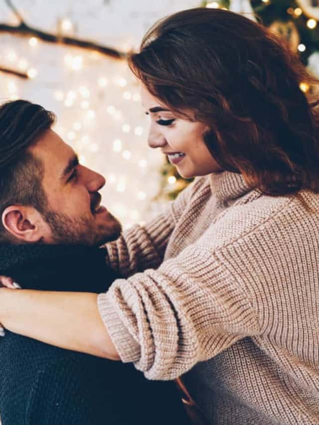 50 OF THE SWEETEST, MOST ROMANTIC CHRISTMAS MESSAGES FOR HER STORY