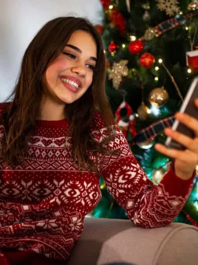 50 MOST ROMANTIC CHRISTMAS MESSAGES FOR HER STORY